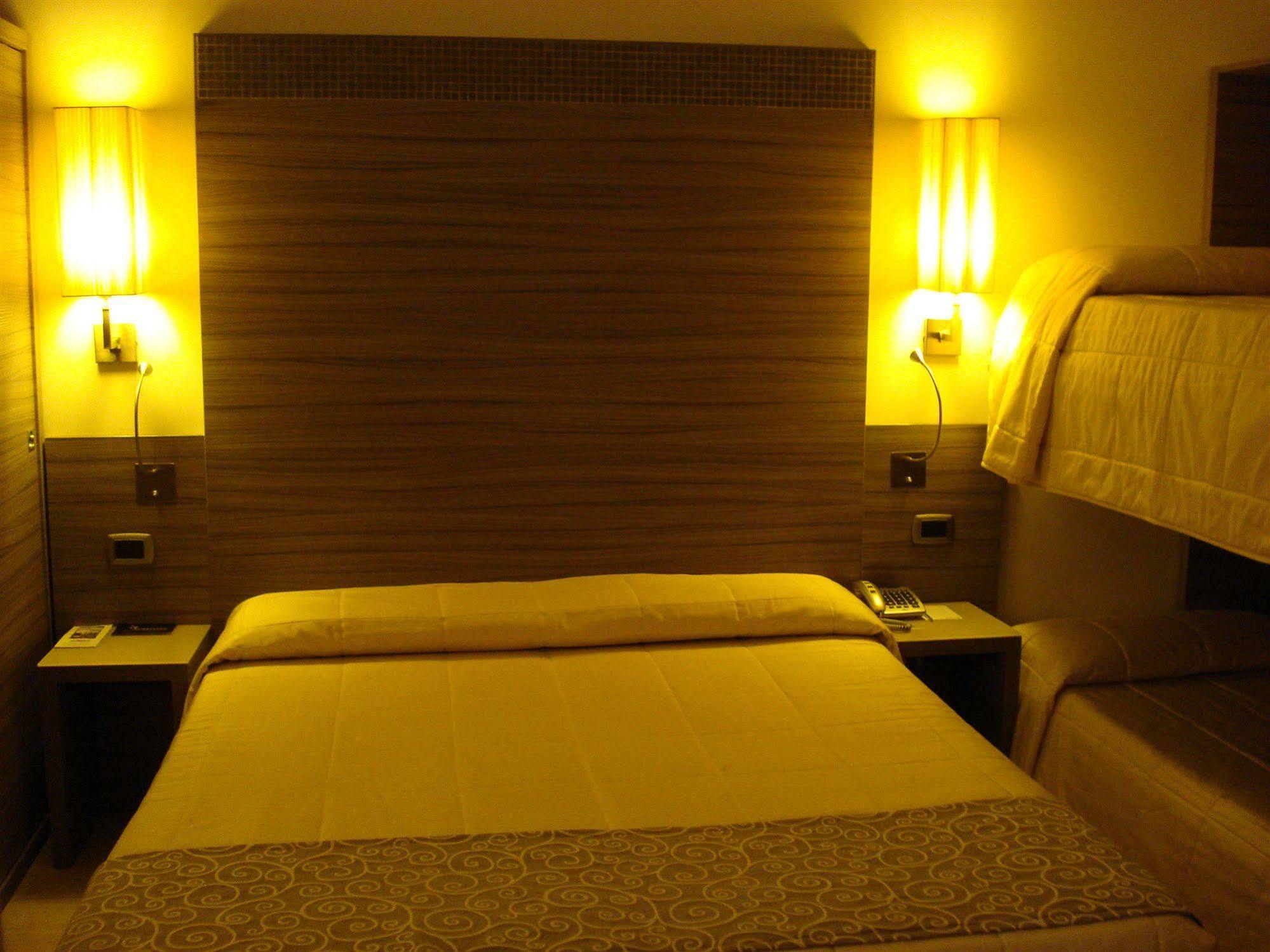 Morrisson Exclusive Rooms Roma Exterior foto